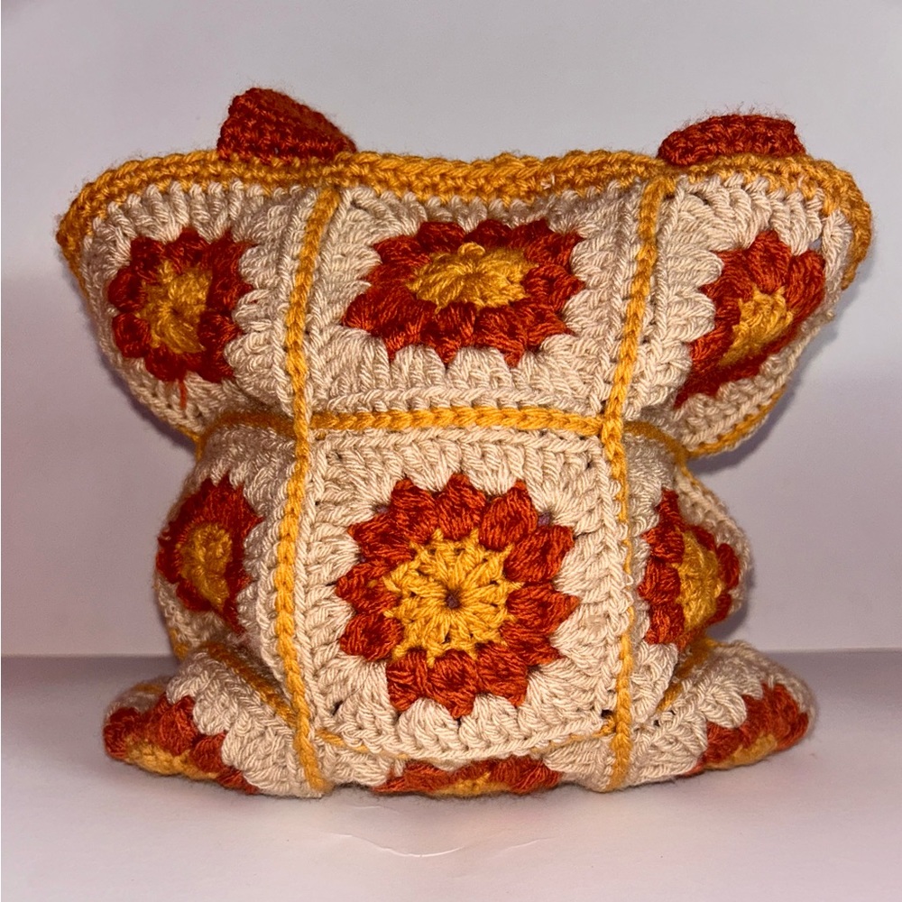Crochet tote bag